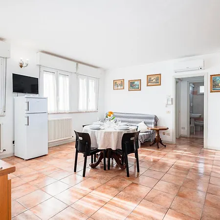 Residenza Manuela 里乔内