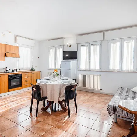 Residenza Manuela 里乔内