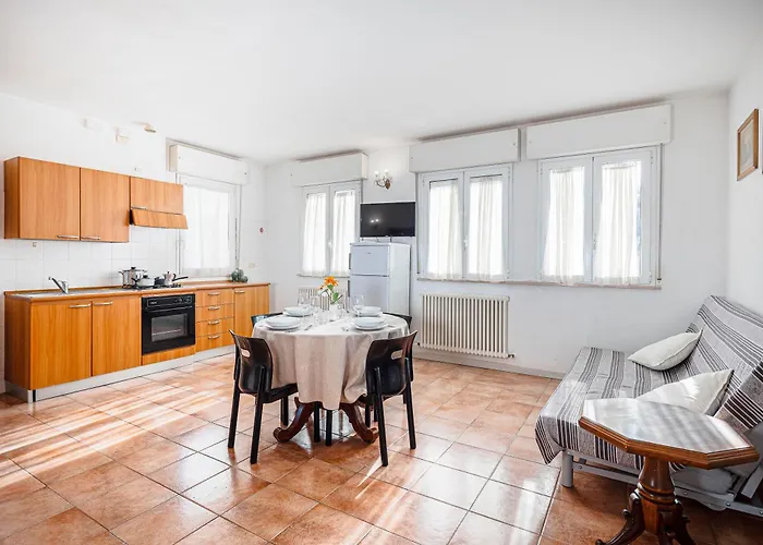 Residenza Manuela 里乔内