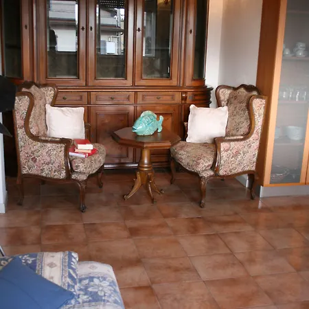 Residenza Manuela 里乔内